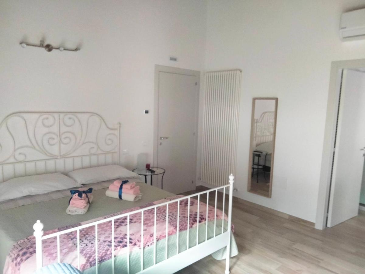 B&B La Casa Di Giuliana Cermignano Buitenkant foto